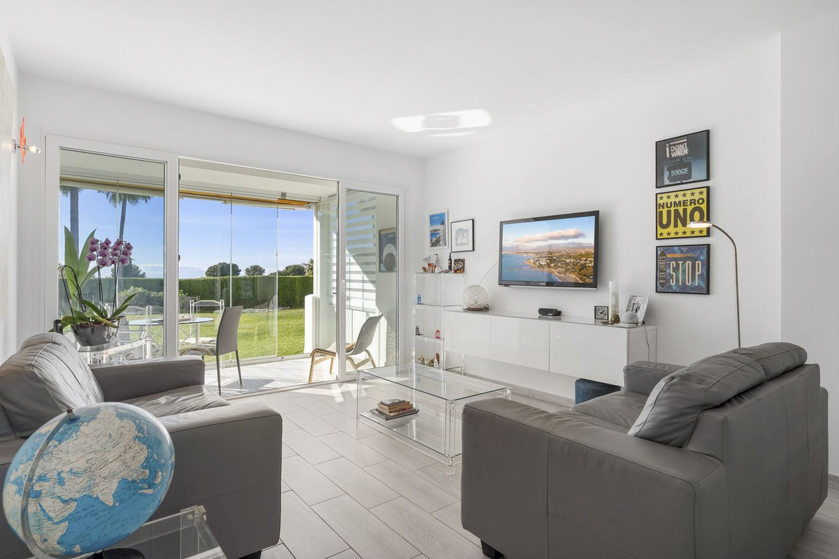 2 bedroom Apartments for sale in Miraflores – R5261125