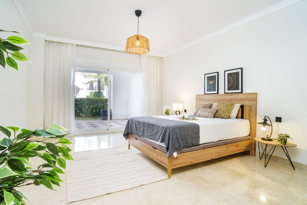 3 bedroom Apartments for sale in Marbella – R5153680