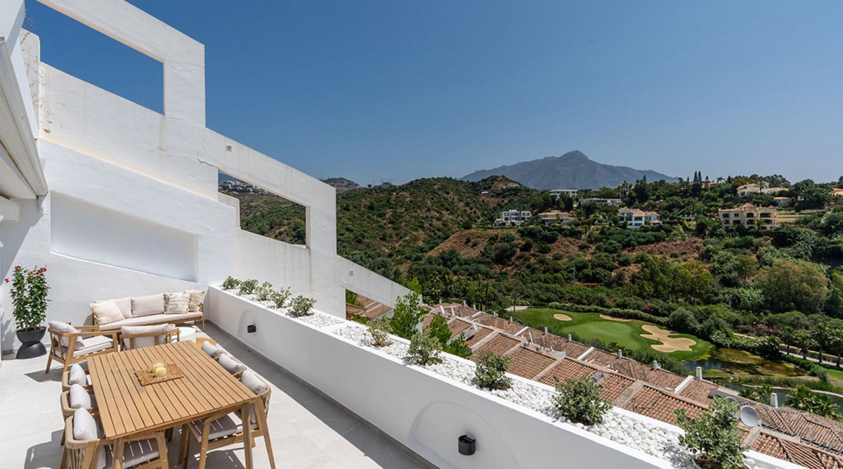 3 bedroom Apartments for sale in La Quinta – R5291689