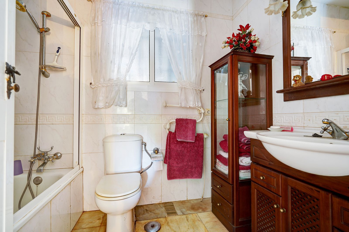 3 bedroom Villas for sale in Calahonda – R5283799 3 bedroom Villas for sale in Calahonda – R5283799