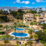 2 bedroom Apartments for sale in La Mairena – R5252959