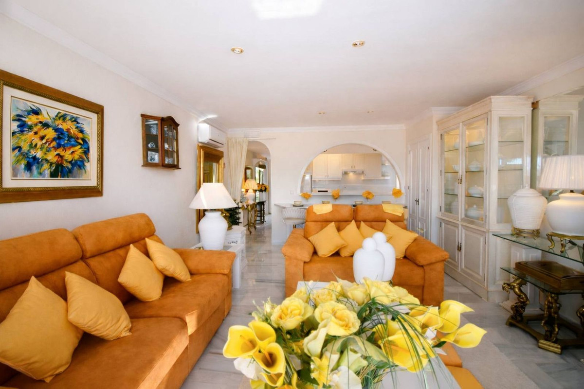 3 bedroom Apartments for sale in Mijas – R5299549