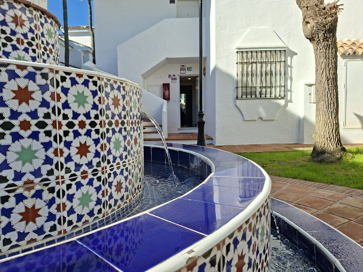 1 bedroom Apartments for sale in Marbella – R5293315