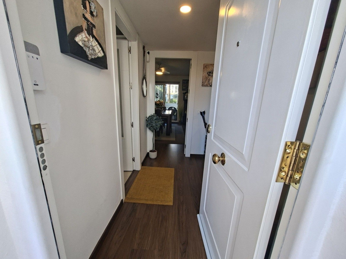 1 bedroom Apartments for sale in Marbella – R5293315