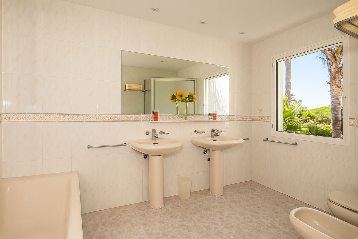 4 bedroom Villas for sale in Marbesa – R5272894 4 bedroom Villas for sale in Marbesa – R5272894