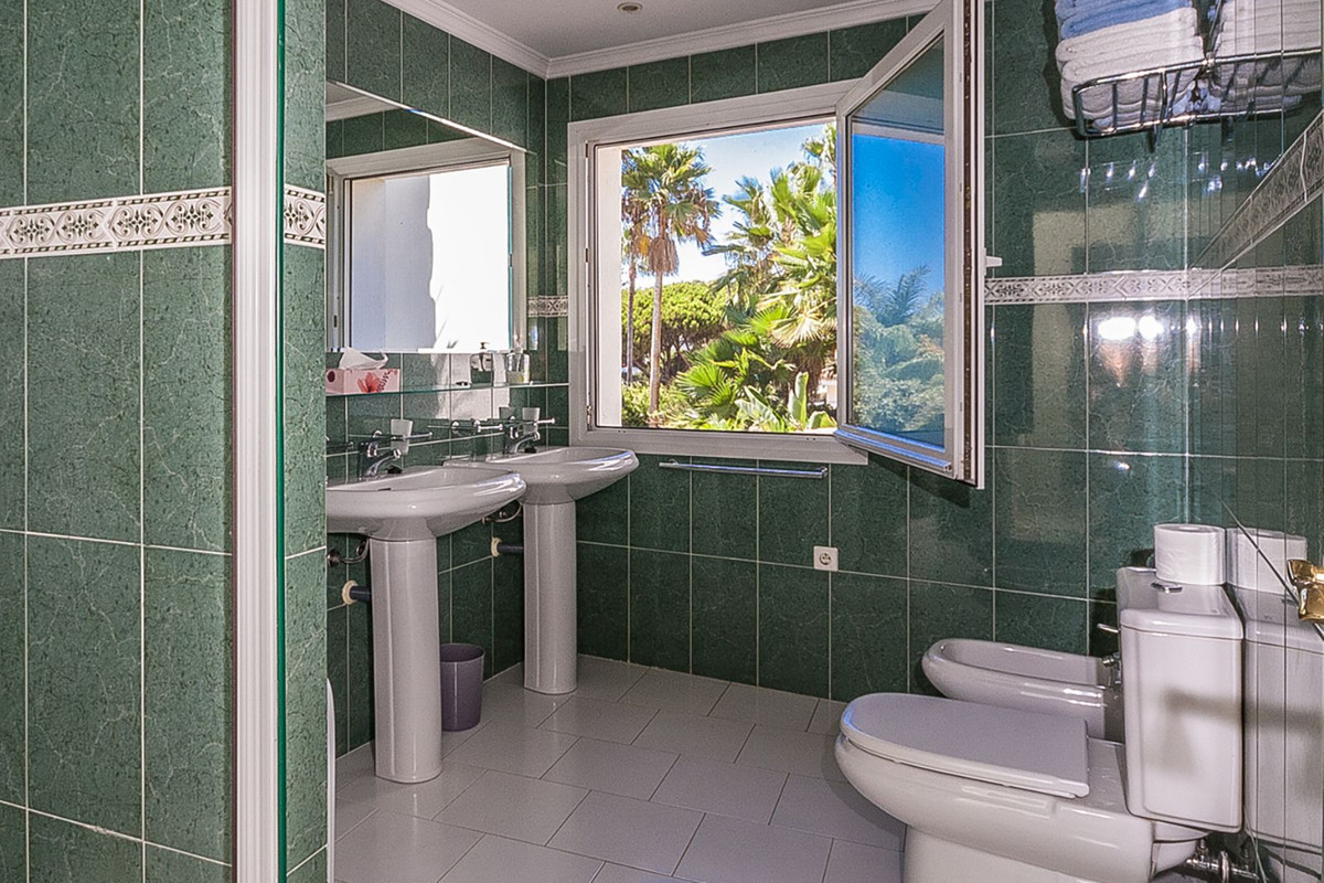 4 bedroom Villas for sale in Marbesa – R5272894 4 bedroom Villas for sale in Marbesa – R5272894