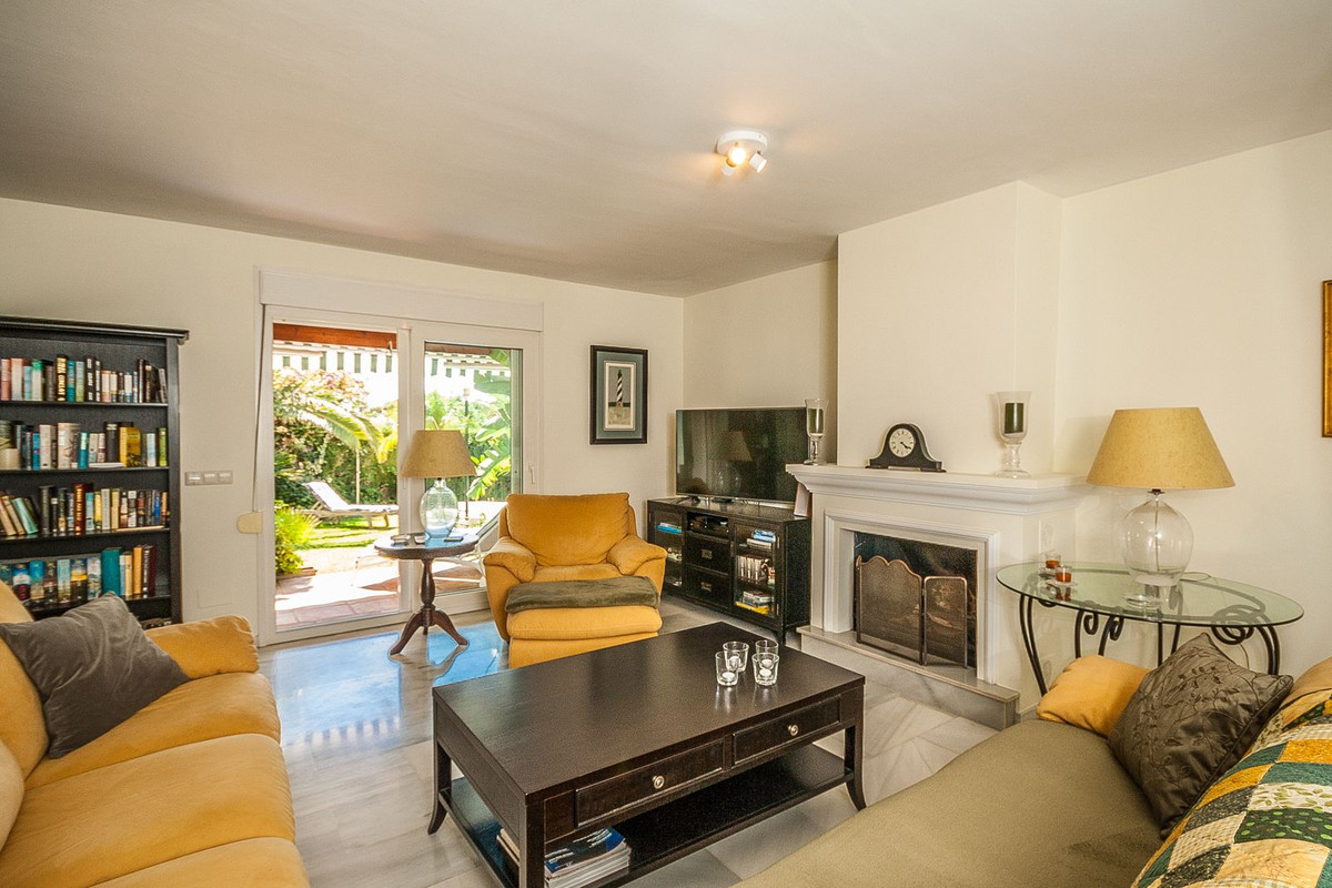 4 bedroom Villas for sale in Marbesa – R5272894 4 bedroom Villas for sale in Marbesa – R5272894