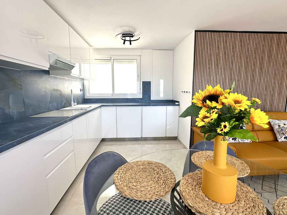 2 bedroom Apartments for sale in La Cala de Mijas – R5183143