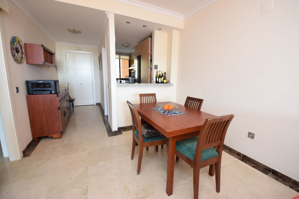 2 bedroom Apartments for sale in La Cala de Mijas – R5292763