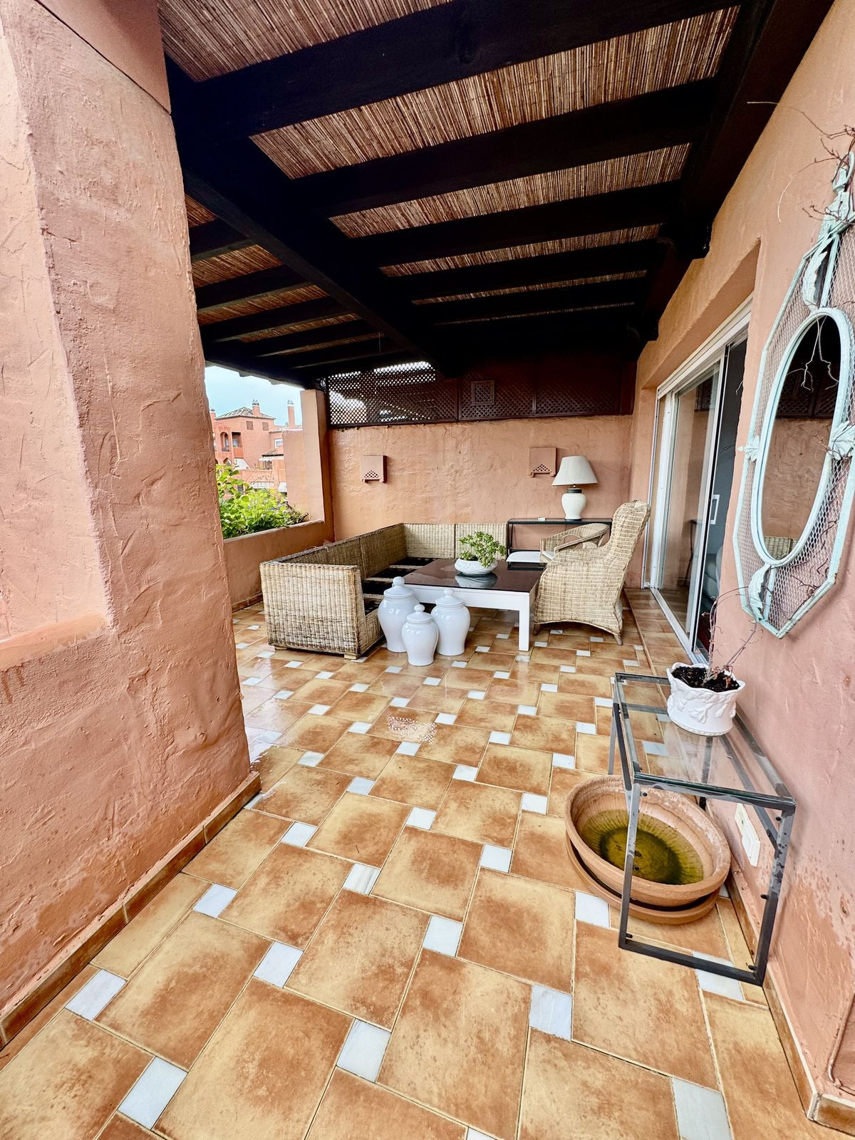 4 bedroom Apartments for sale in Guadalmina Baja – R5295298