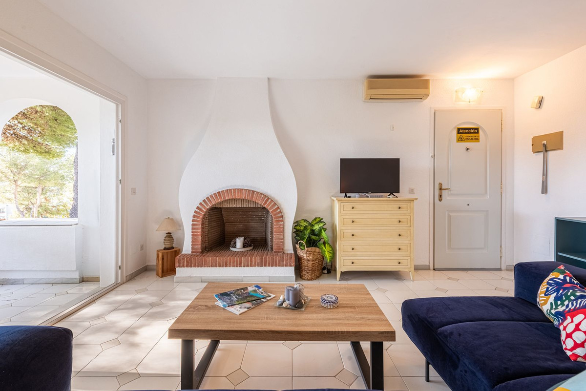 2 bedroom Penthouses for sale in Miraflores – R5286055