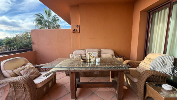 Aticos de 3 dormitorios en venta en Marbella – R5265130 en 