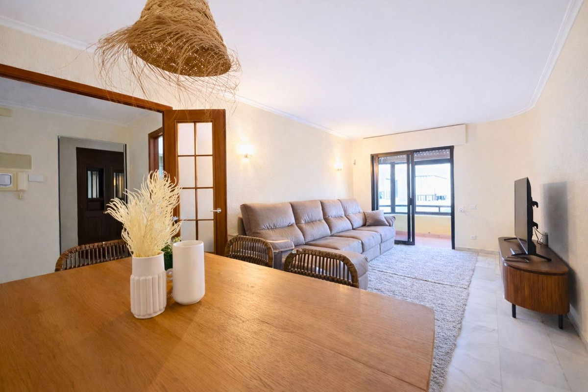 2 bedroom Apartments for sale in Marbella – R5299585