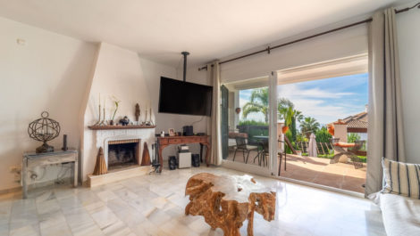 Adosados de 3 dormitorios en venta en Marbella – R5213557