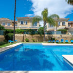 Pareados de 3 dormitorios en venta en Elviria – R5299516