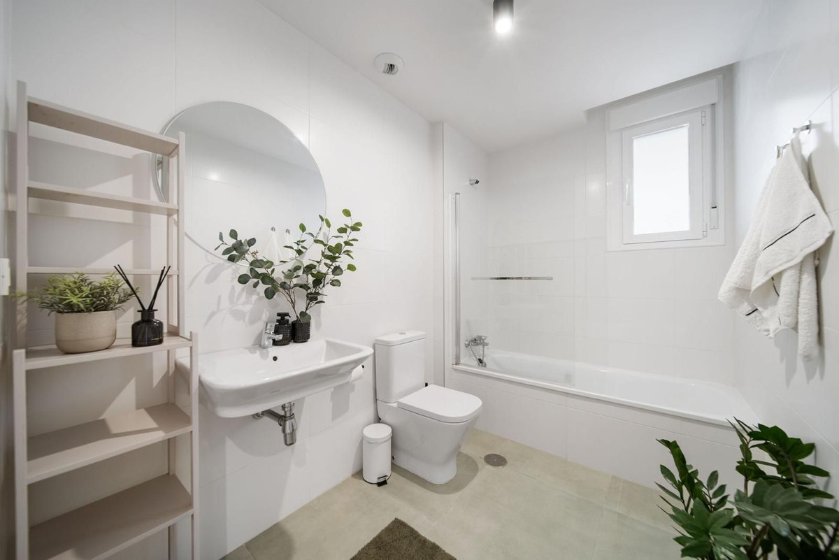 2 bedroom Apartments for sale in Marbella – R5309668