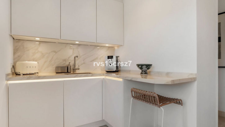 Apartamentos de 3 dormitorios en venta en Elviria – R5286019 en 