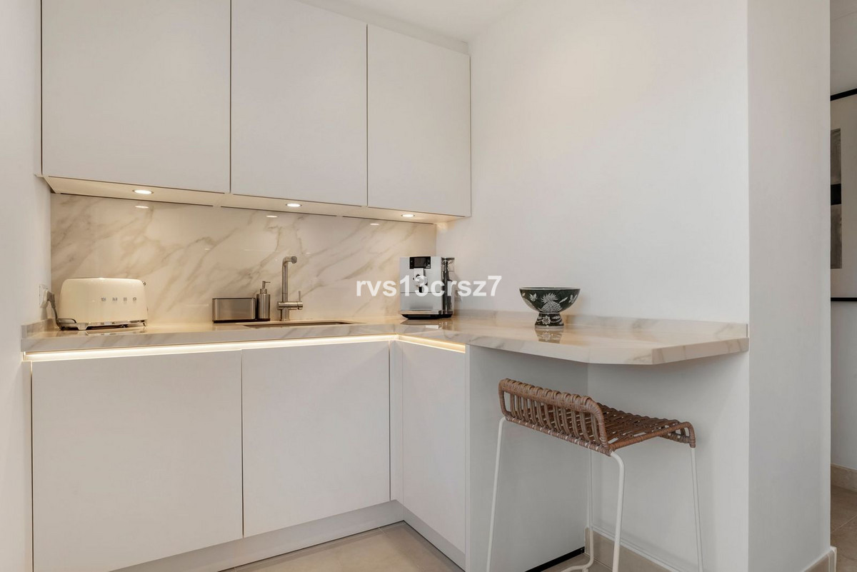 3 bedroom Apartments for sale in Elviria – R5286019