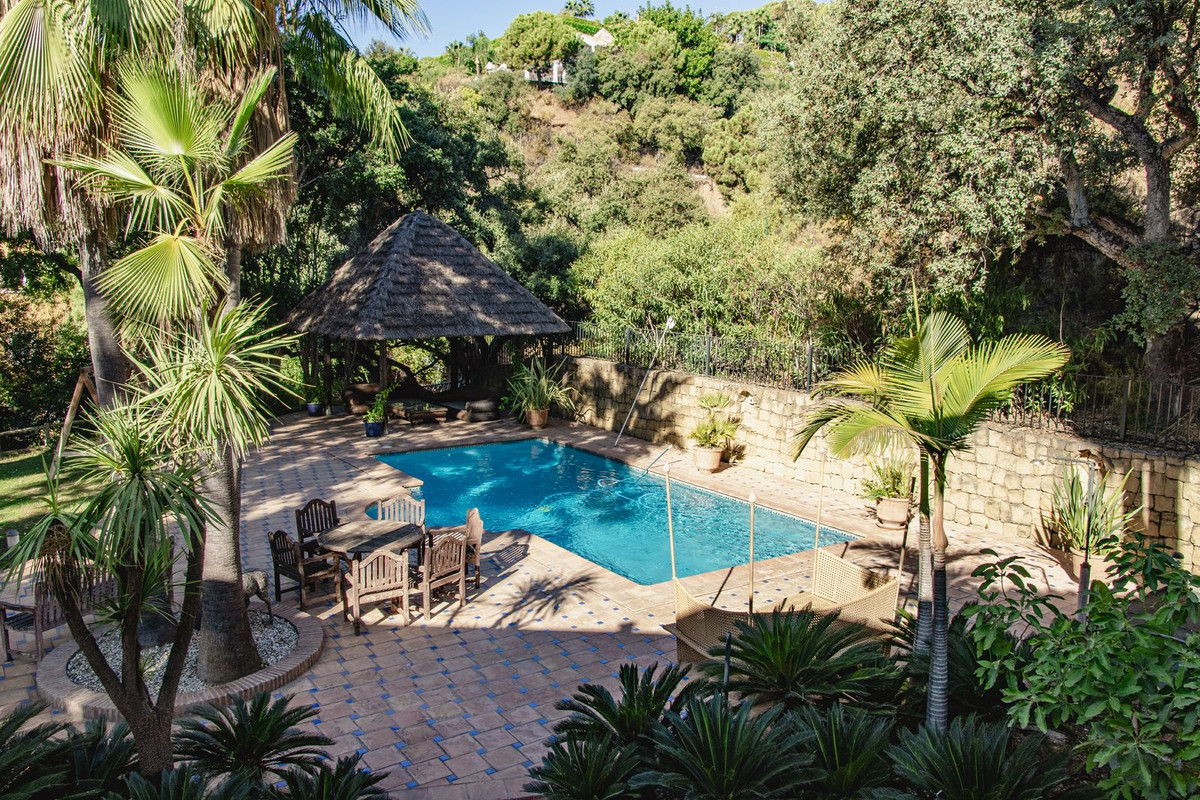 4 bedroom Villas for sale in La Zagaleta – R4140697