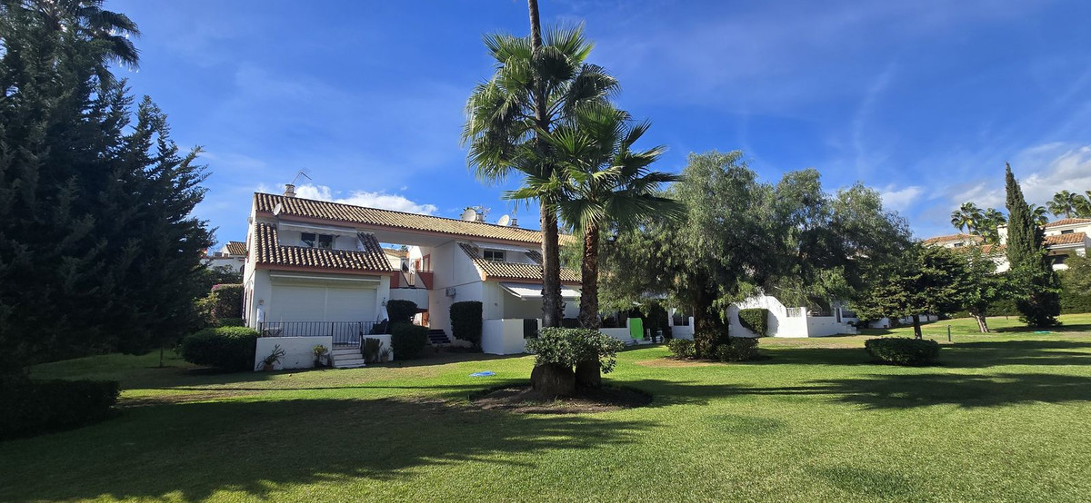 1 bedroom Penthouses for sale in Nueva Milla de Oro – R5156146