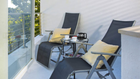 Villas de 8 dormitorios en venta en Elviria – R4968919