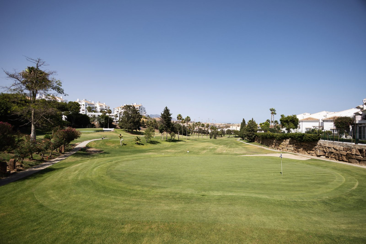 4 bedroom Townhouses for sale in Riviera del Sol – R5238892 4 bedroom Townhouses for sale in Riviera del Sol – R5238892