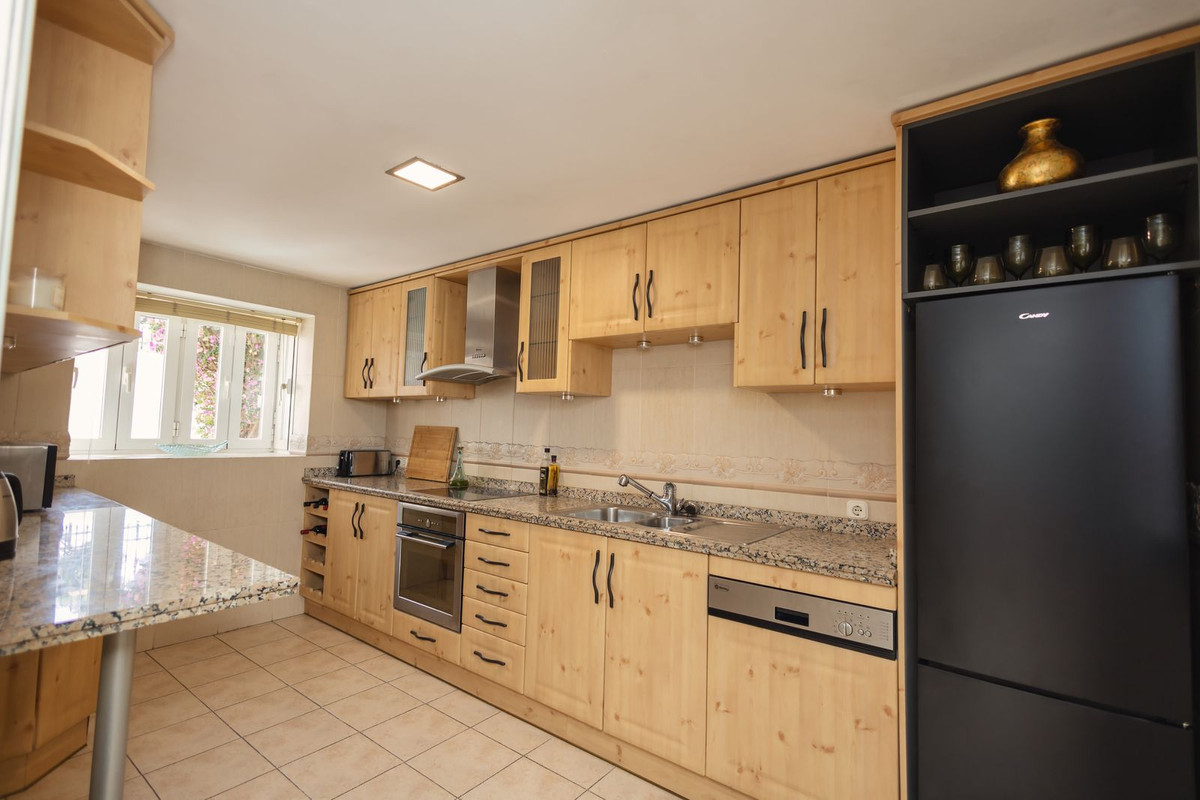 4 bedroom Townhouses for sale in Riviera del Sol – R5238892 4 bedroom Townhouses for sale in Riviera del Sol – R5238892