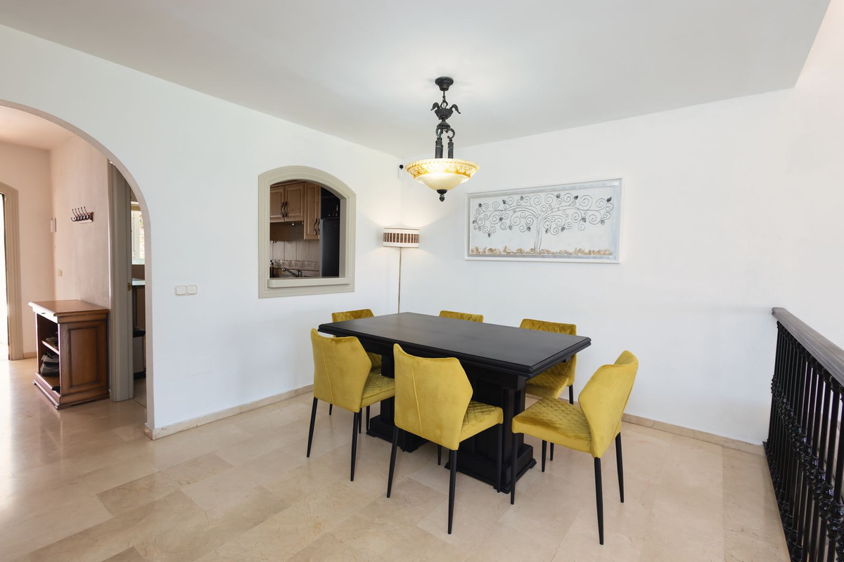 4 bedroom Townhouses for sale in Riviera del Sol – R5238892 4 bedroom Townhouses for sale in Riviera del Sol – R5238892