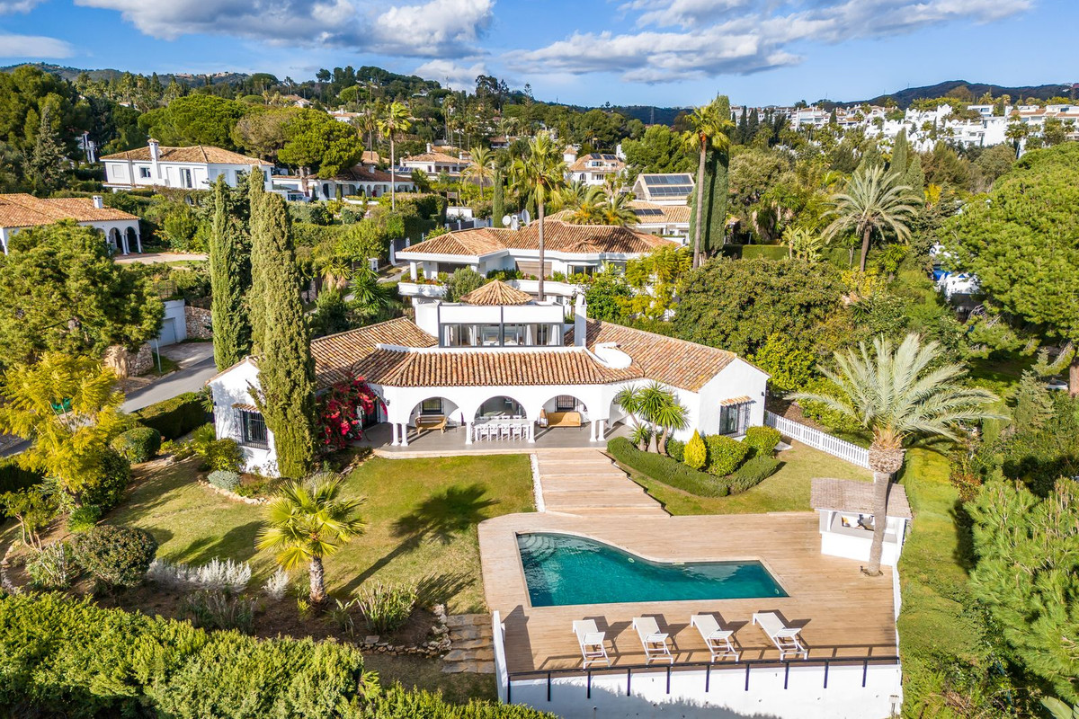 5 bedroom Villas for sale in Marbella – R5289592 5 bedroom Villas for sale in Marbella – R5289592
