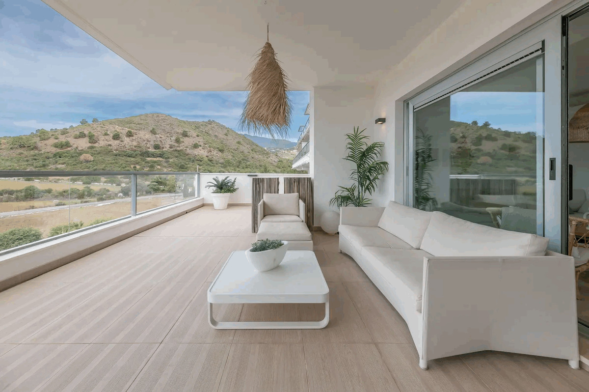 3 bedroom Apartments for sale in Los Arqueros – R5305408