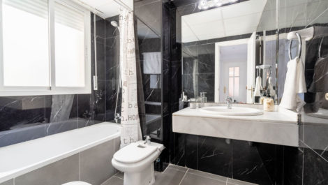 Apartamentos de 2 dormitorios en venta en Marbella – R5289523