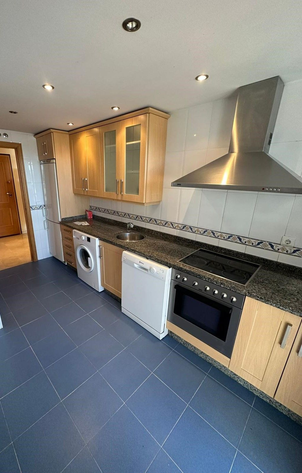 3 bedroom Apartments for sale in Selwo – R5298862 3 bedroom Apartments for sale in Selwo – R5298862