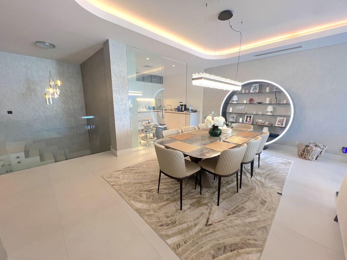 5 bedroom Apartments for sale in Milla de Oro – R5124055 5 bedroom Apartments for sale in Milla de Oro – R5124055