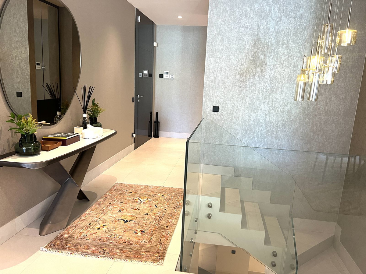 5 bedroom Apartments for sale in Milla de Oro – R5124055 5 bedroom Apartments for sale in Milla de Oro – R5124055