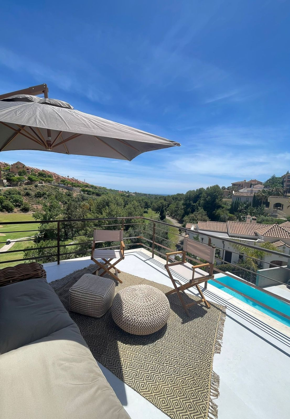 7 bedroom Villas for sale in Elviria – R3985633 7 bedroom Villas for sale in Elviria – R3985633