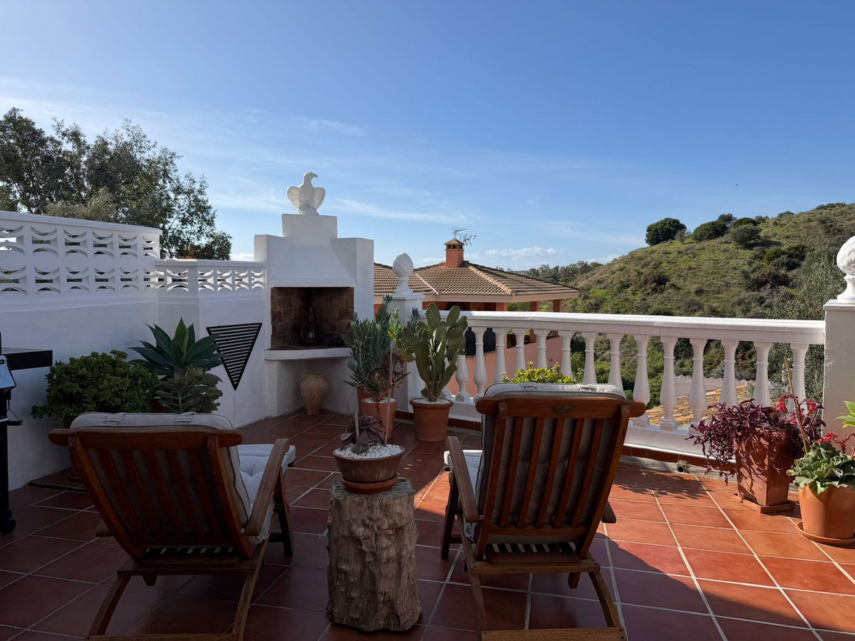 3 bedroom Townhouses for sale in Calahonda – R5296189 3 bedroom Townhouses for sale in Calahonda – R5296189