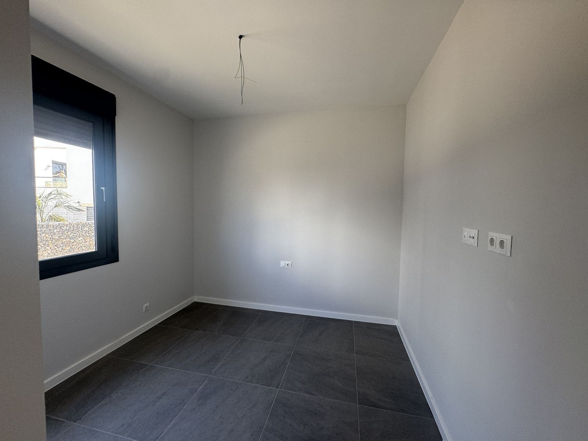 4 bedroom Townhouses for sale in Riviera del Sol – R5177182