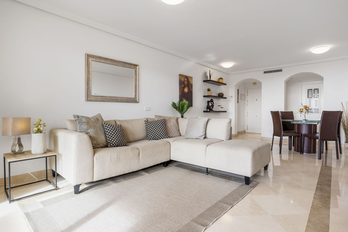 2 bedroom Apartments for sale in Los Arqueros – R5298283