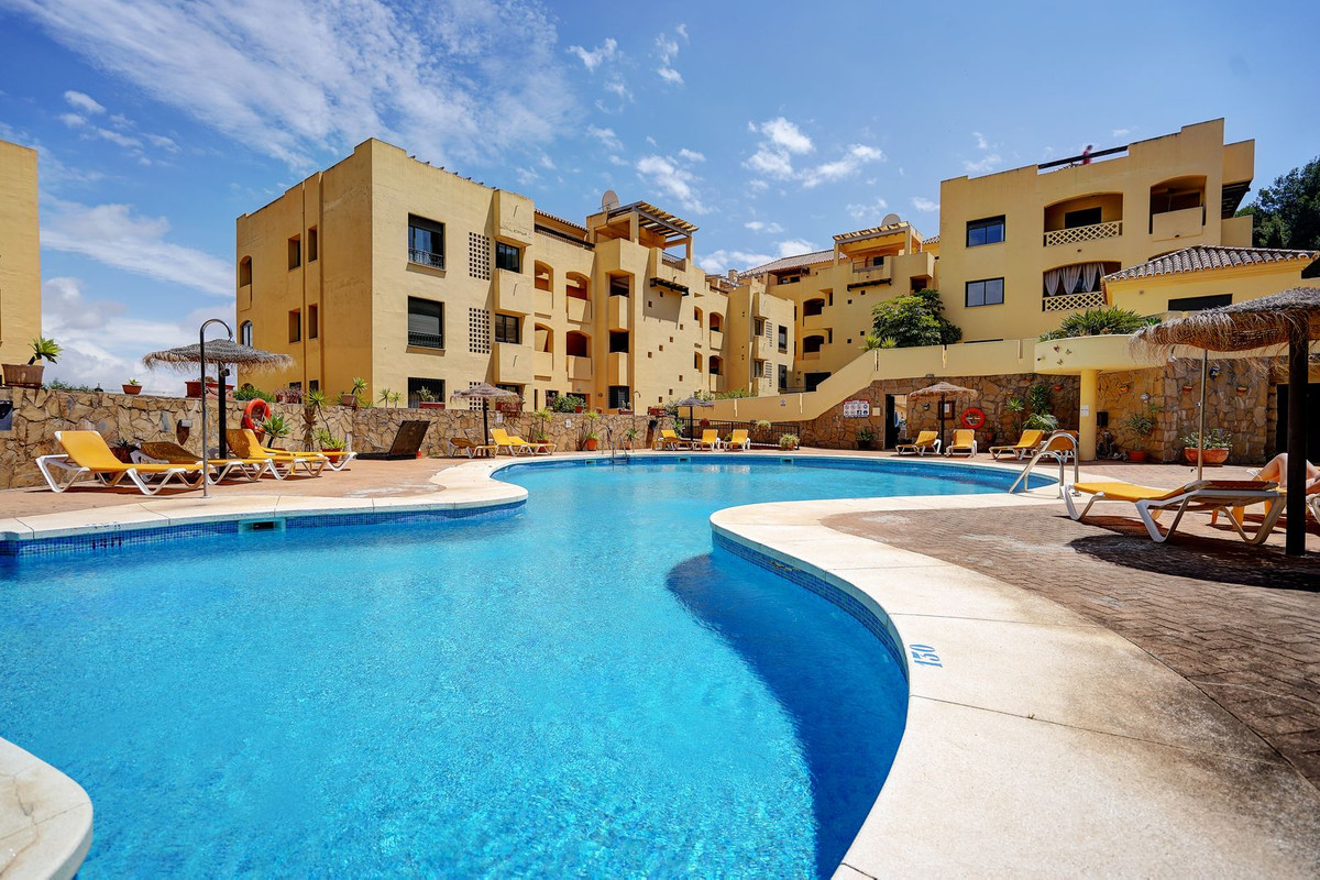 Aticos de 2 dormitorios en venta en Miraflores – R5181349