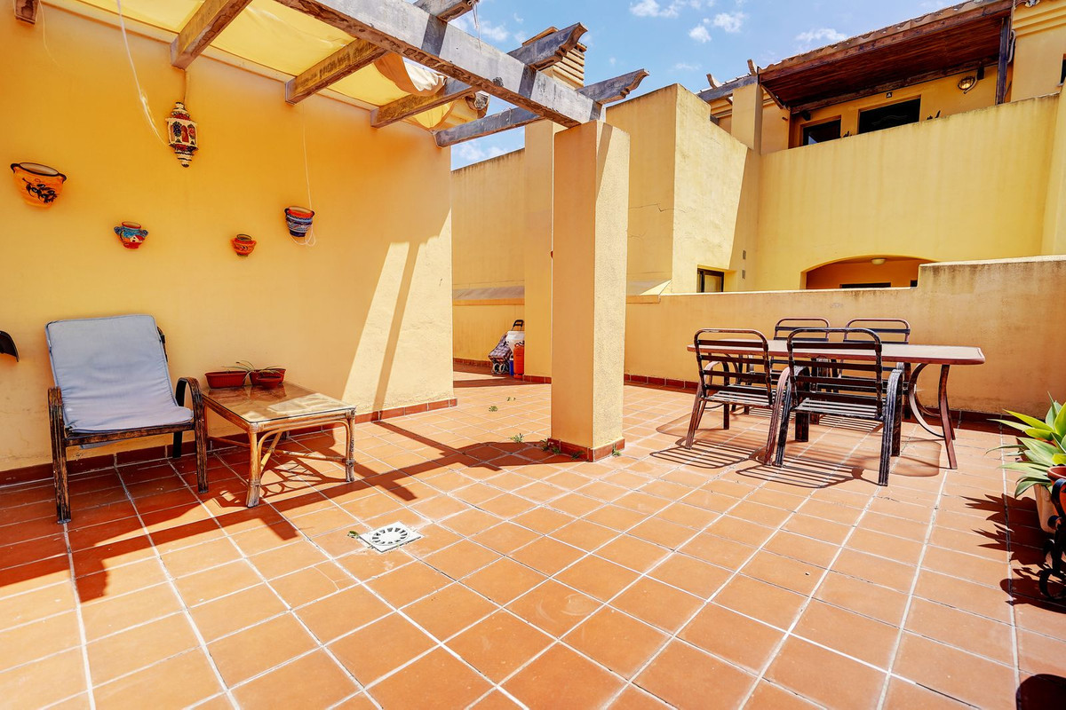 Aticos de 2 dormitorios en venta en Miraflores – R5181349