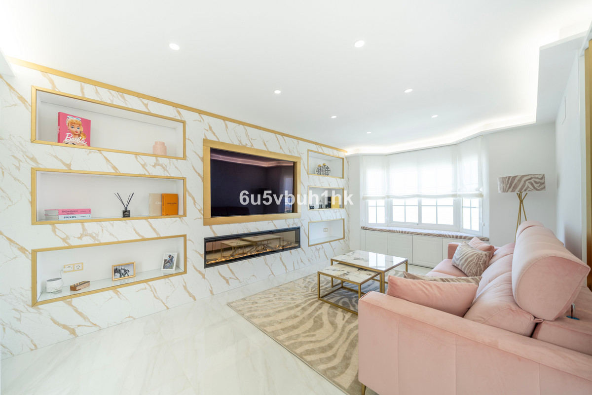 Adosados de 4 dormitorios en venta en La Mairena – R5308561