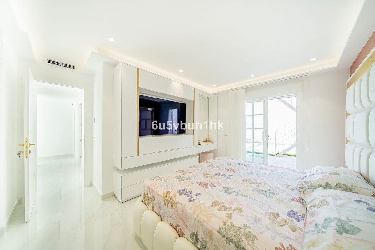 Adosados de 4 dormitorios en venta en La Mairena – R5308561