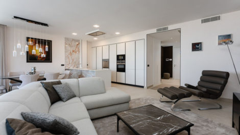 4 bedroom Apartments for sale in Cabopino – R5173513