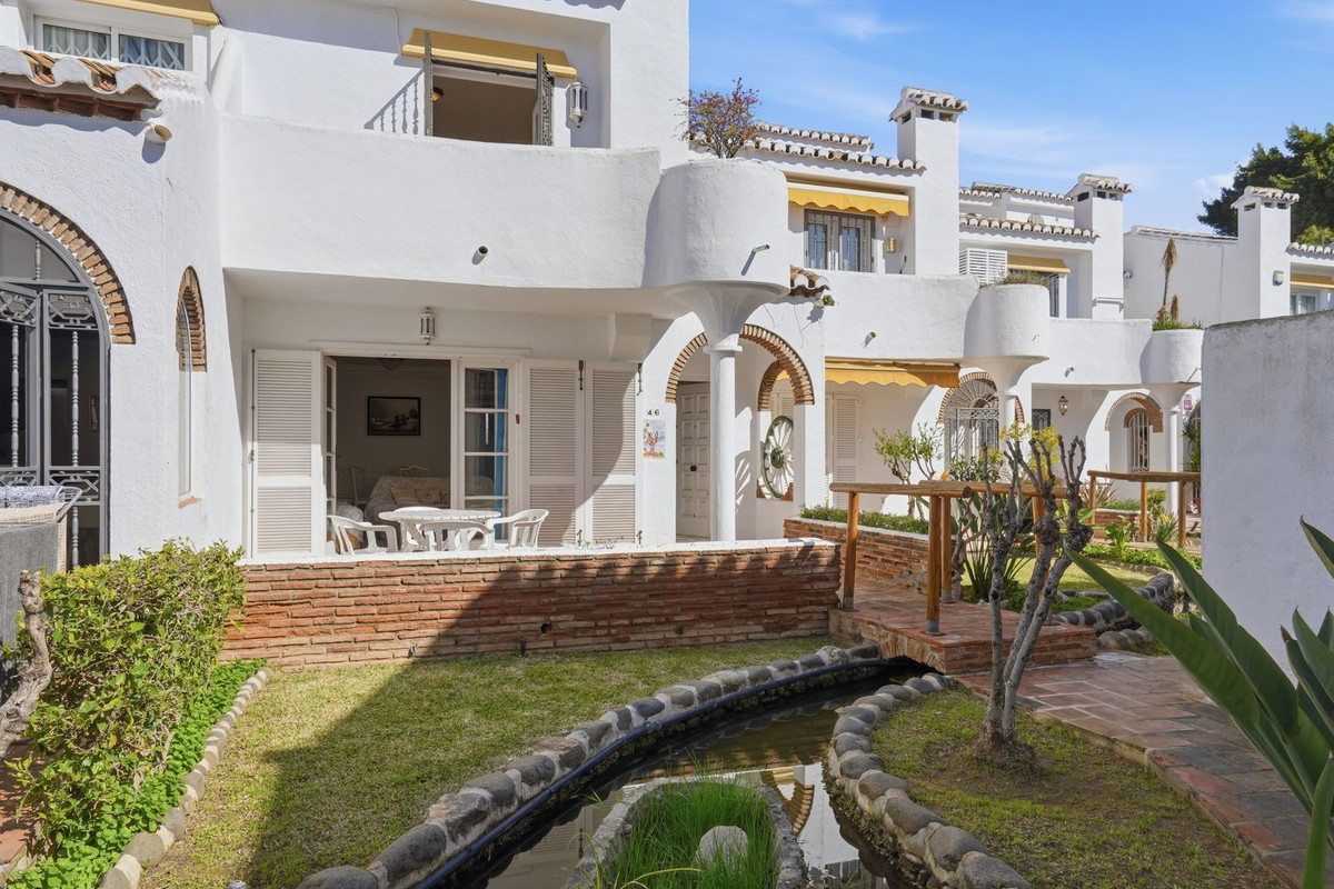 3 bedroom Townhouses for sale in La Cala de Mijas – R5311378 3 bedroom Townhouses for sale in La Cala de Mijas – R5311378