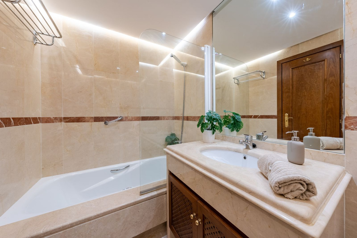 2 bedroom Apartments for sale in Marbella – R5140864 2 bedroom Apartments for sale in Marbella – R5140864