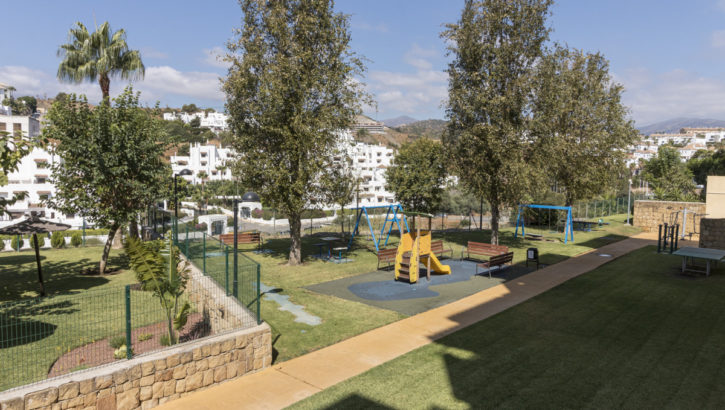 Apartamentos de 2 dormitorios en venta en Selwo – R5164654 en 