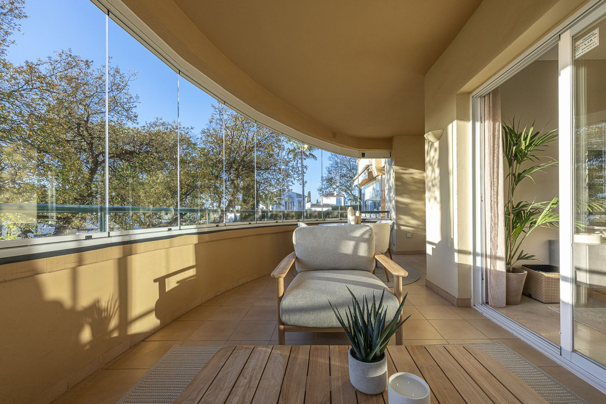 2 bedroom Apartments for sale in Elviria Hills – R5233441