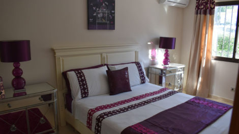 Adosados de 4 dormitorios en venta en Calahonda – R5306962