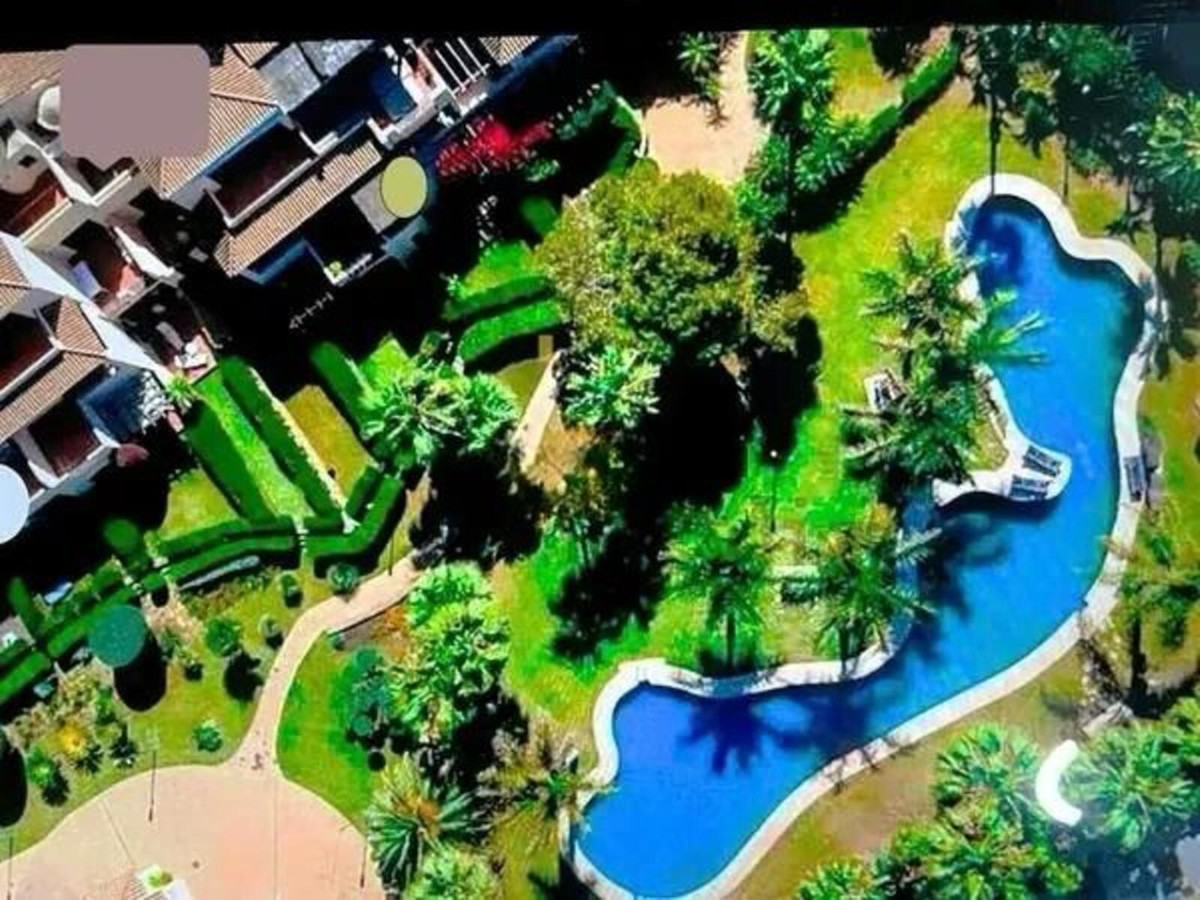 2 bedroom Apartments for sale in Marbella – R5295934