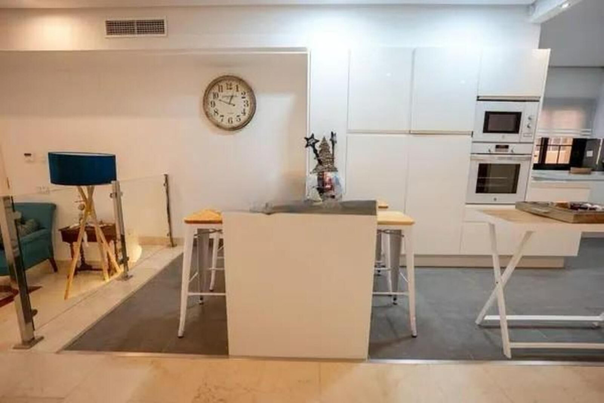 2 bedroom Apartments for sale in Marbella – R5295934